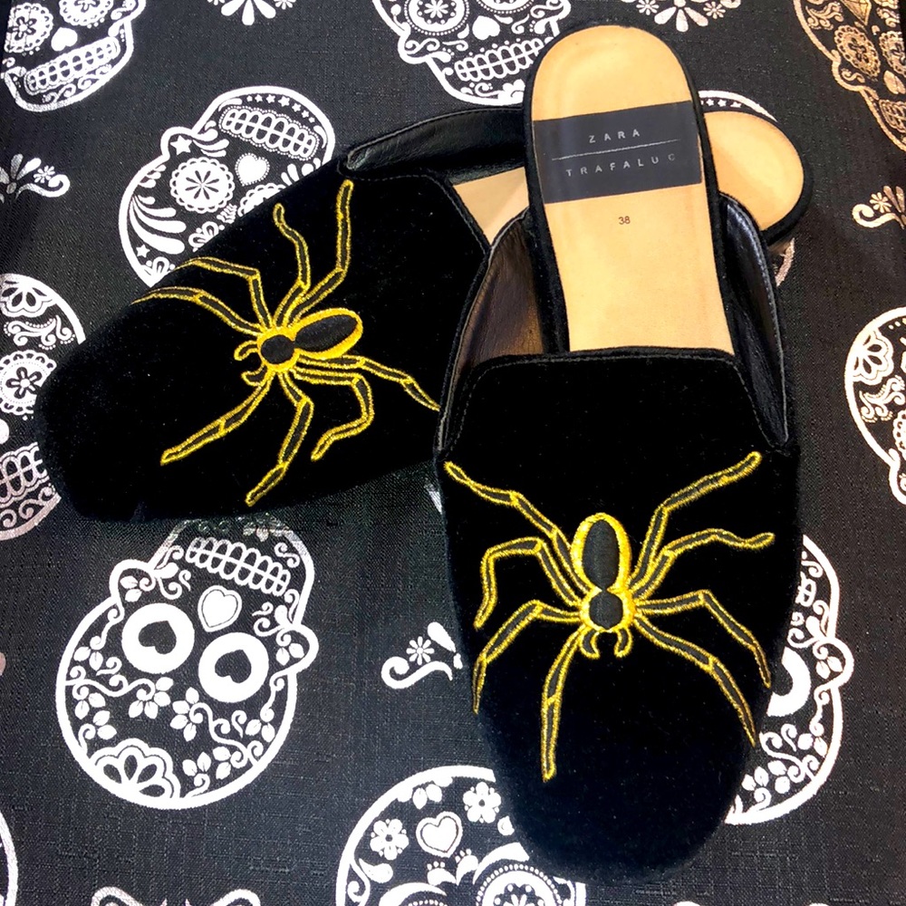 Zara Trafaluc Black Velvet Halloween Spider Mules 8